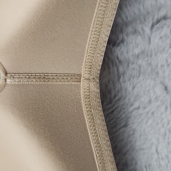 Nwot Maidenform bra size 40B nude color - Picture 9 of 10